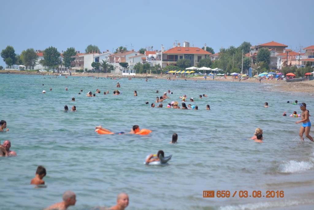 Apartments Dimitra Paralia Dionysiou Exterior foto