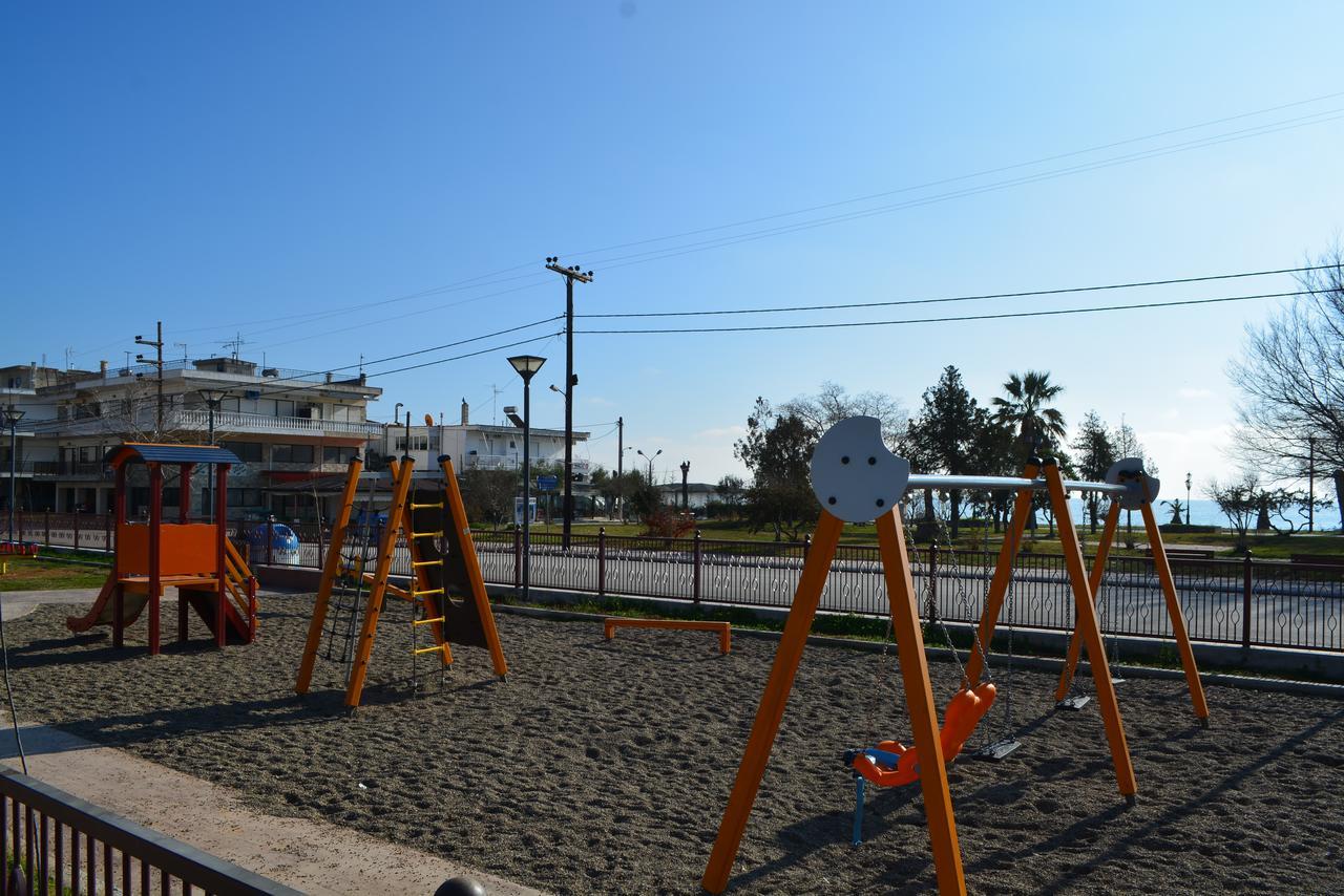 Apartments Dimitra Paralia Dionysiou Exterior foto