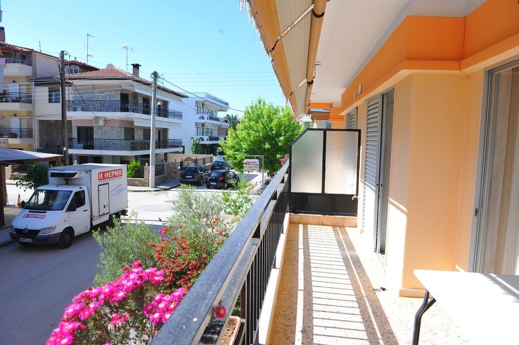 Apartments Dimitra Paralia Dionysiou Exterior foto