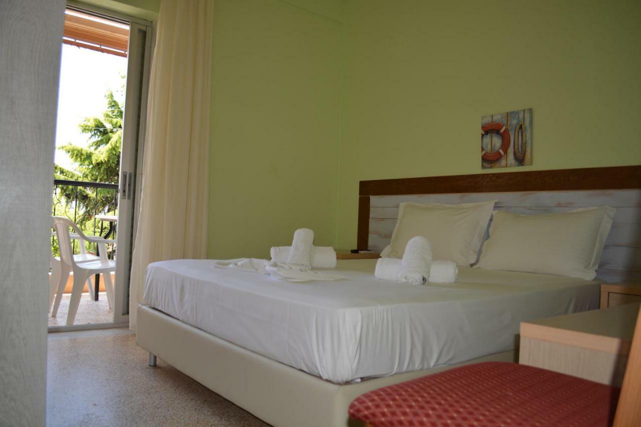 Apartments Dimitra Paralia Dionysiou Exterior foto